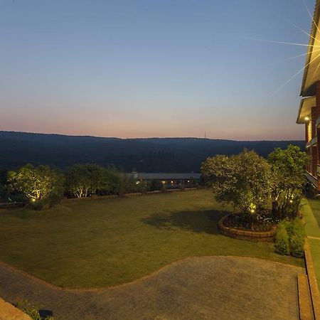 Bella Vista Resort Mahābaleshwar Exterior foto