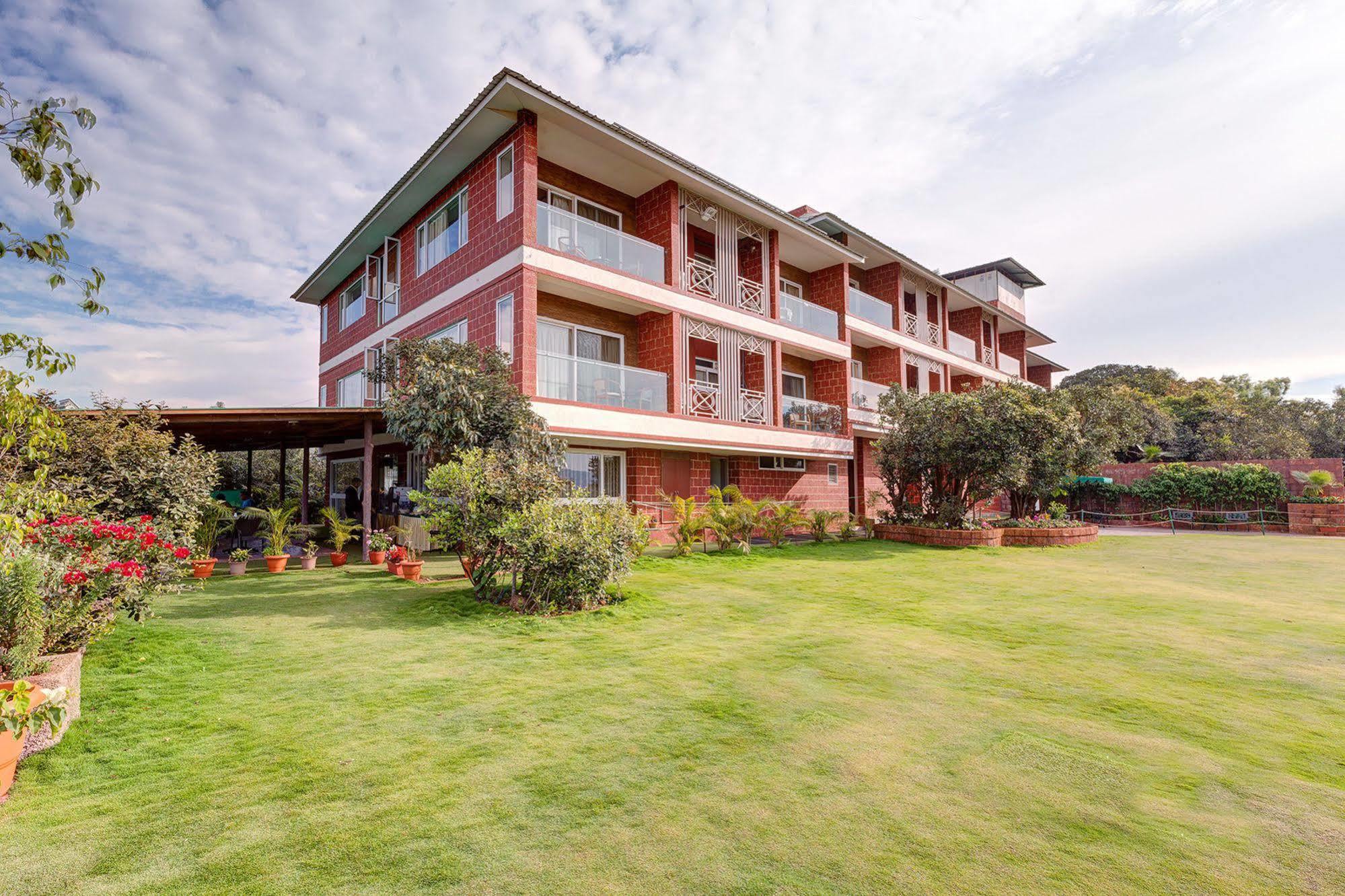 Bella Vista Resort Mahābaleshwar Exterior foto