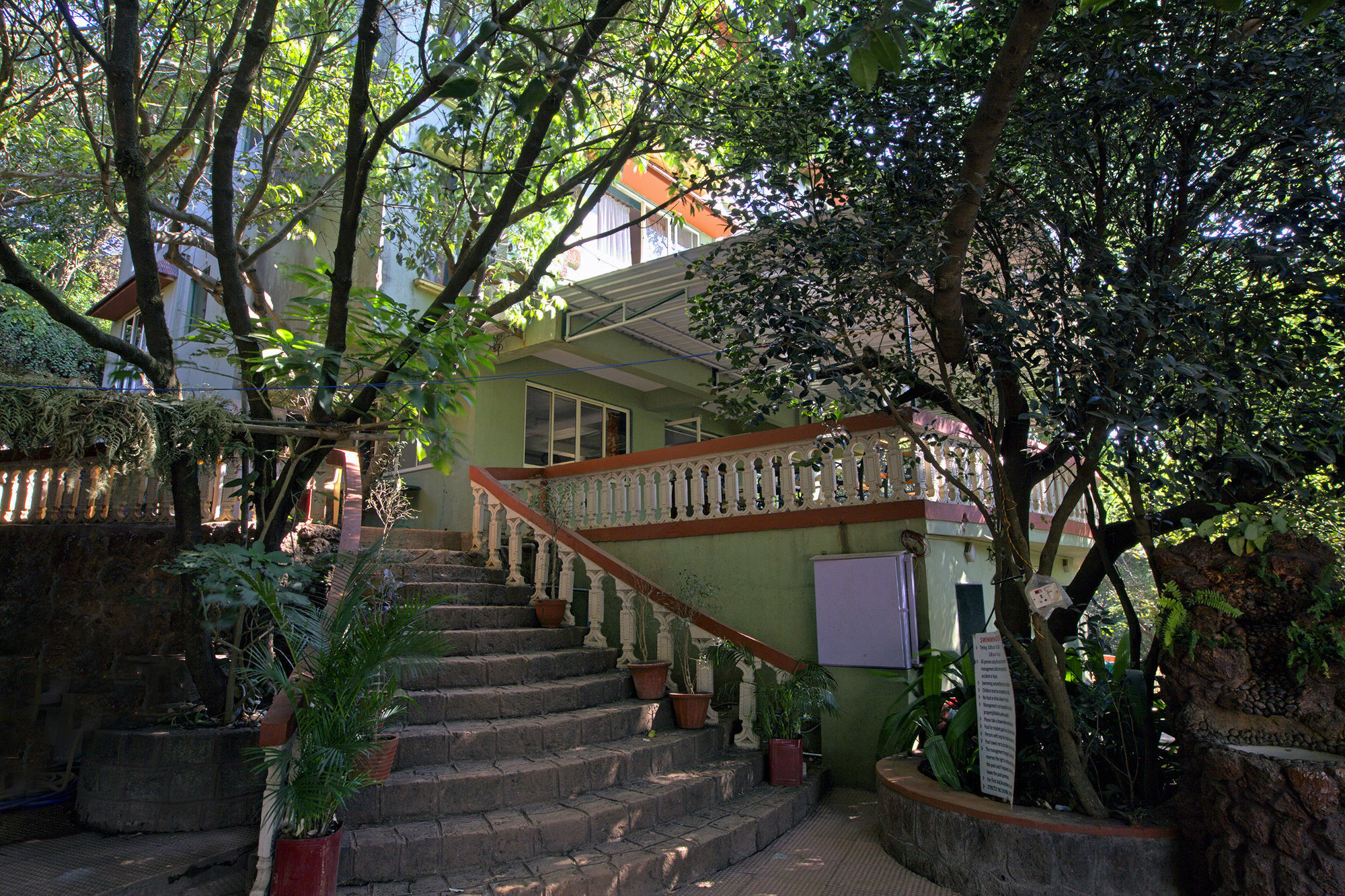 Bella Vista Resort Mahābaleshwar Exterior foto